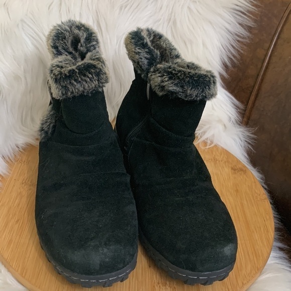 Khombu | Black Suede Zipper Lindsey All Weather Rubber Sole SlipOn Boots 9 - Picture 5 of 17